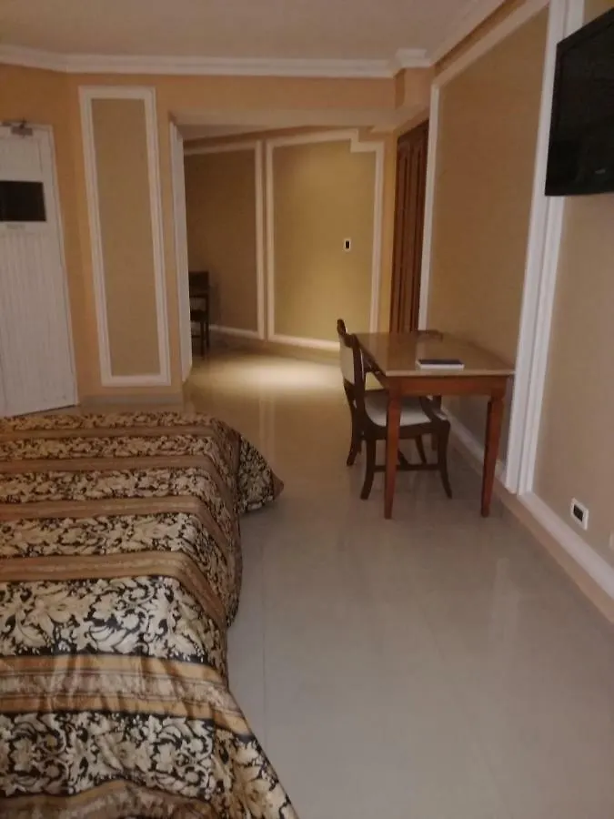 Hotel Plaza Mayor Caracas